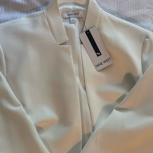 New, never worn. NINE WEST BLAZER